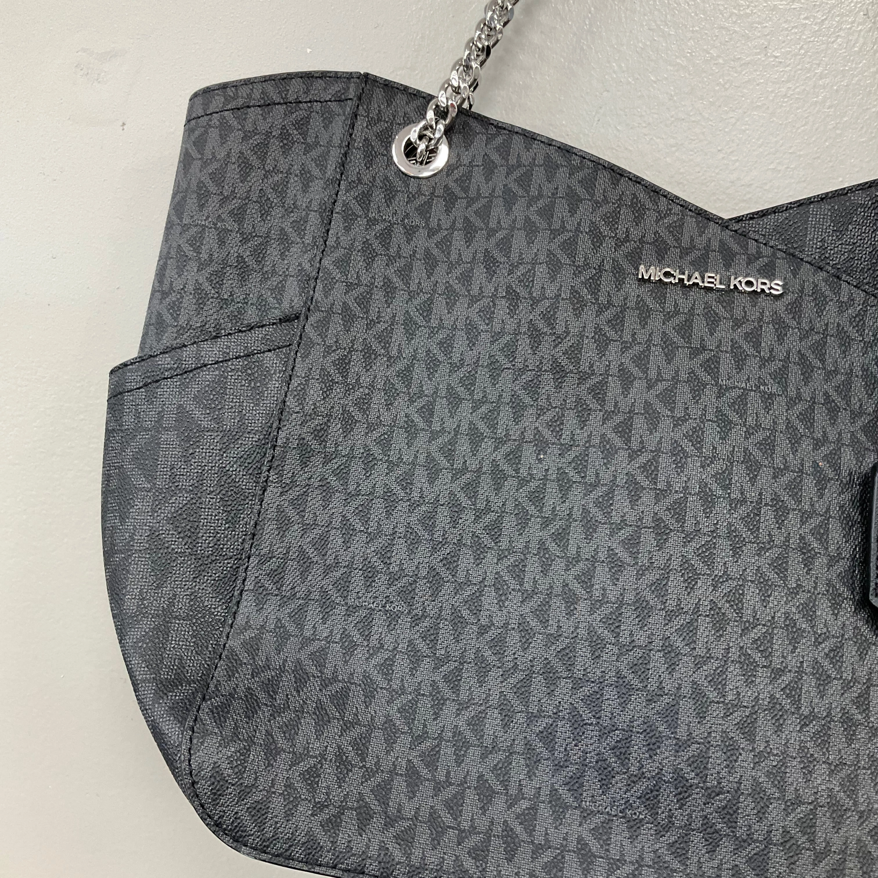 Handbag Designer By Michael Kors In Black & Silver, Size:Large