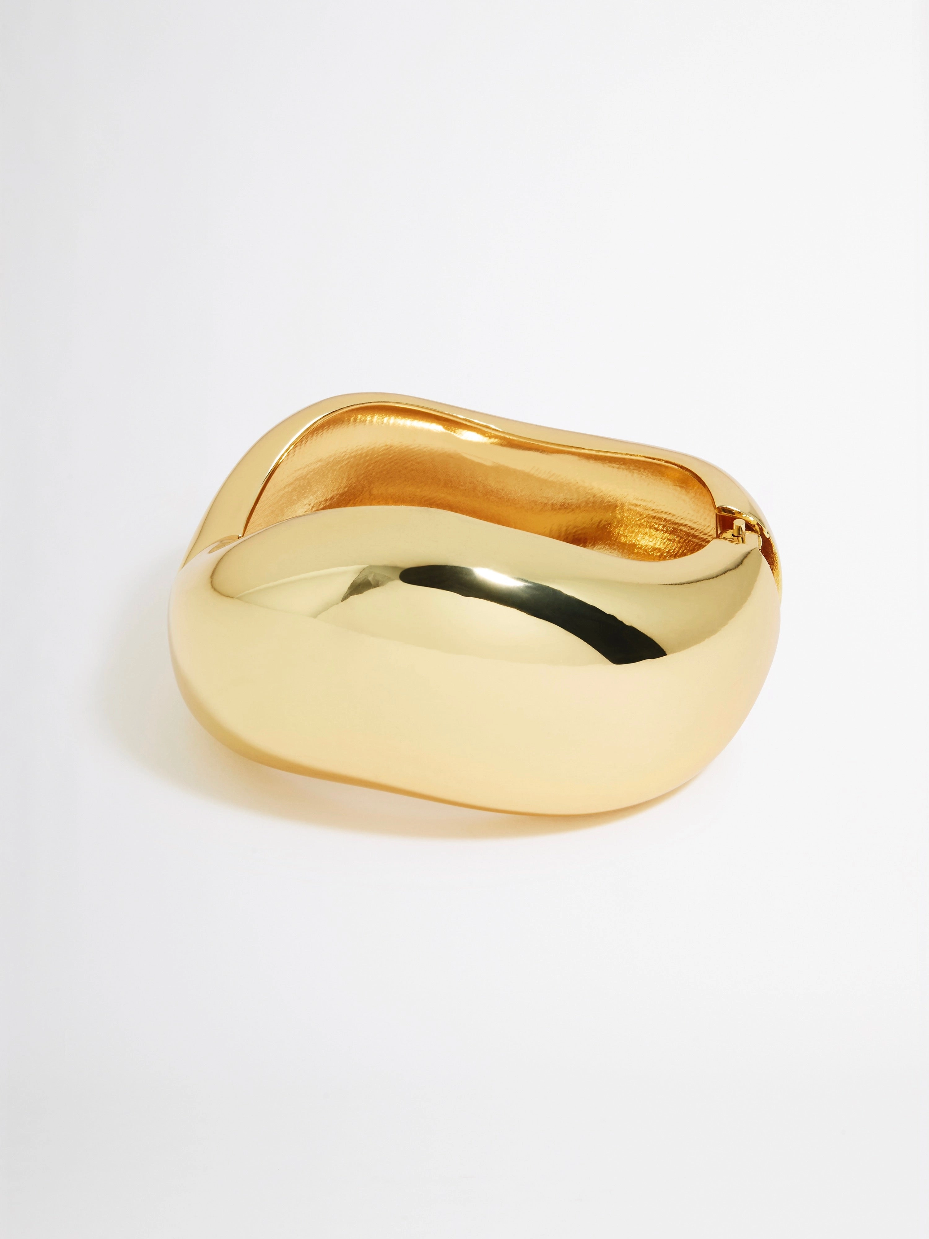 HERA BANGLE