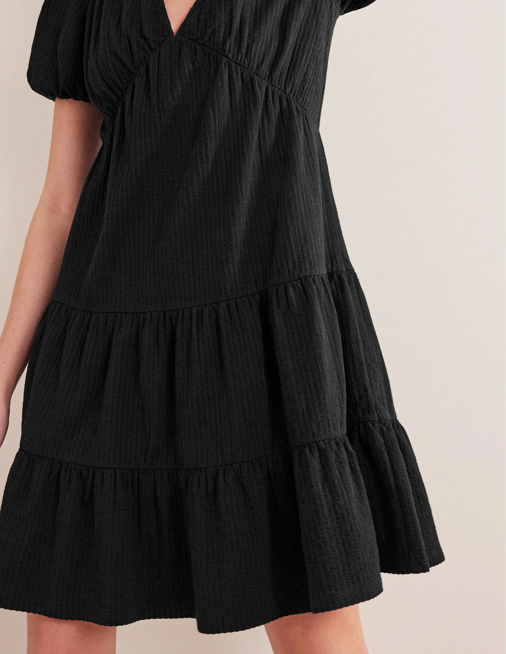 Jersey Seersucker Dress-Black
