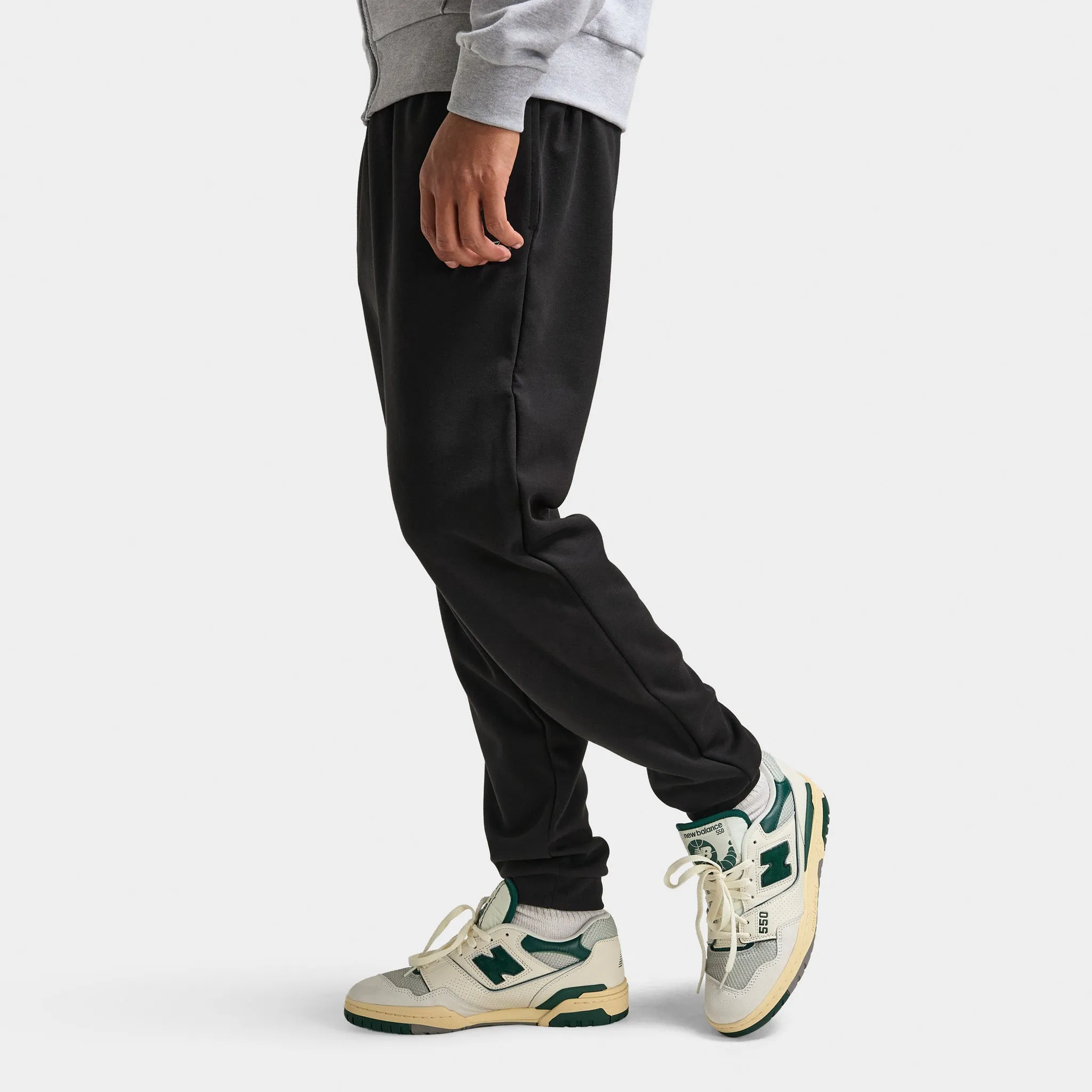 Lacoste Tapered Lightweight Double Face Sweatpants / Black