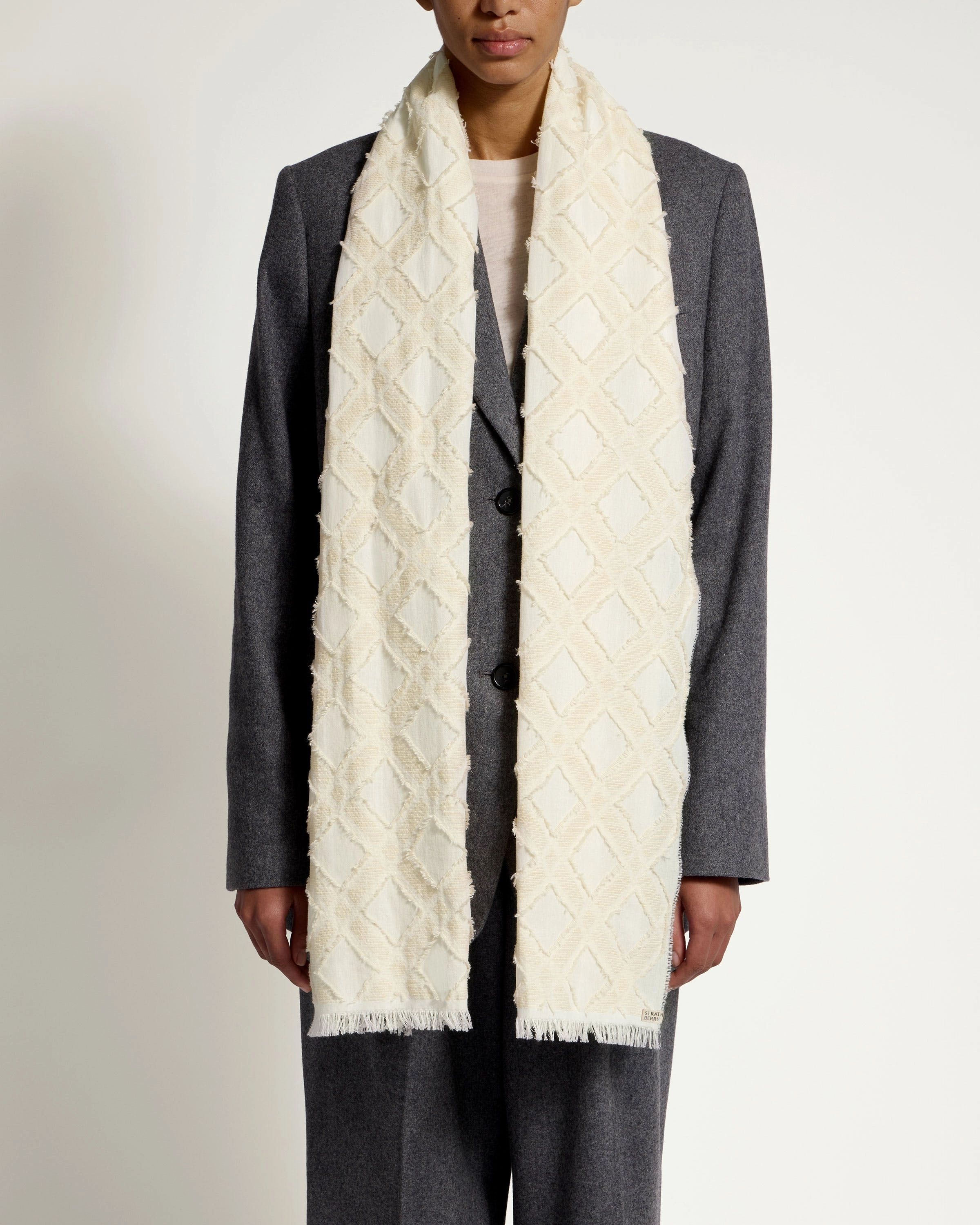 Lightweight Tufted Linen Blend Scarf - Vanilla