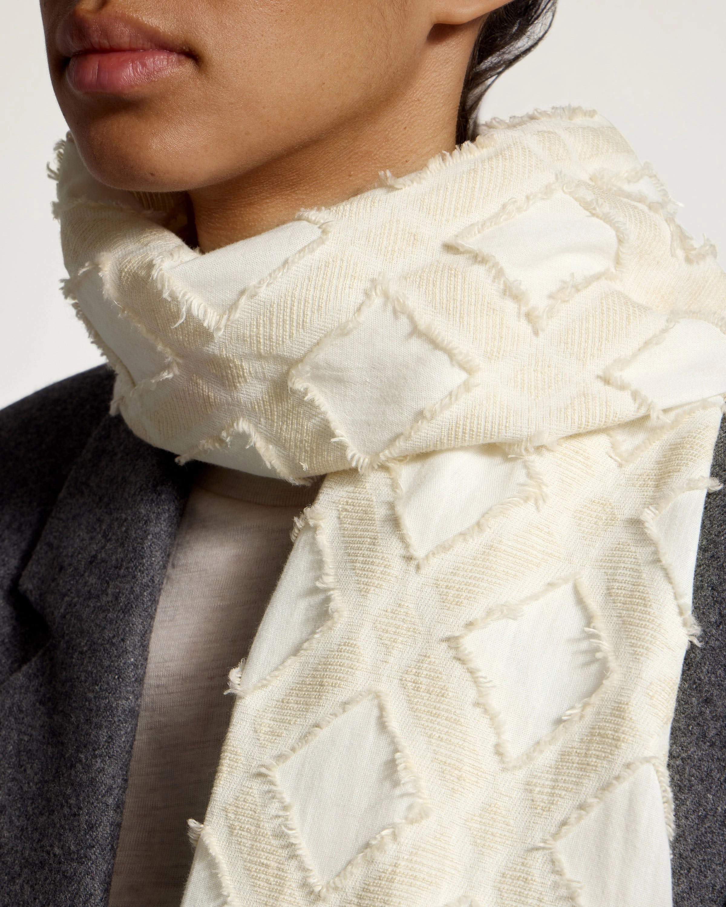 Lightweight Tufted Linen Blend Scarf - Vanilla