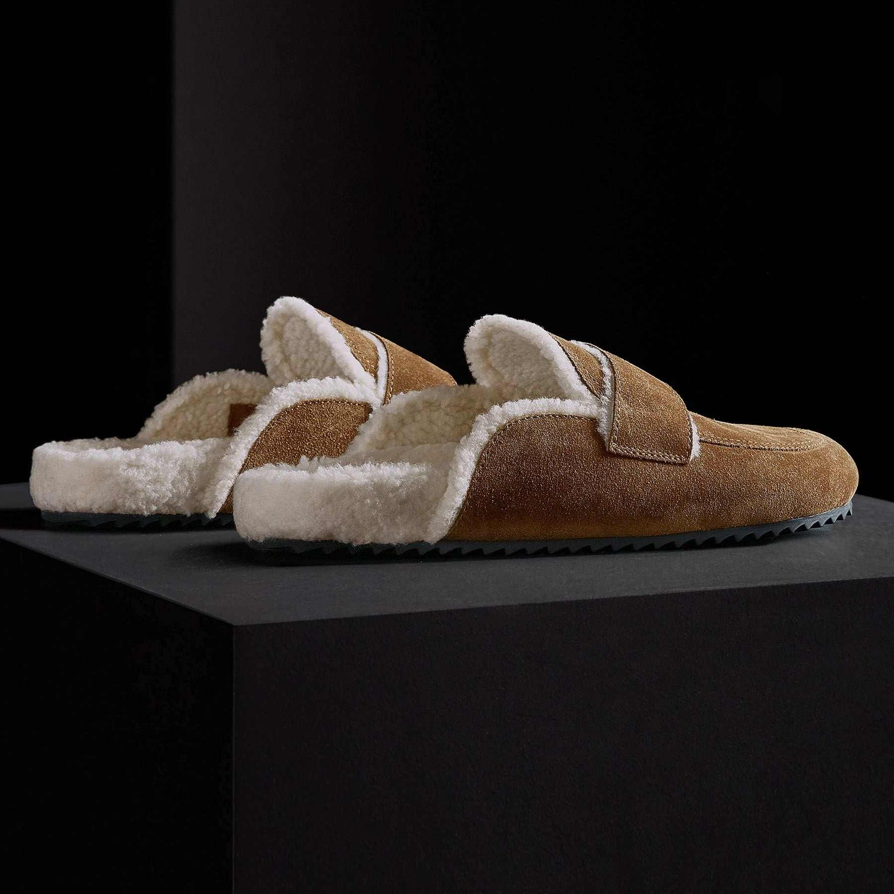 Men's Suede Shearling Lined Loafer - Tabacco/Ivory