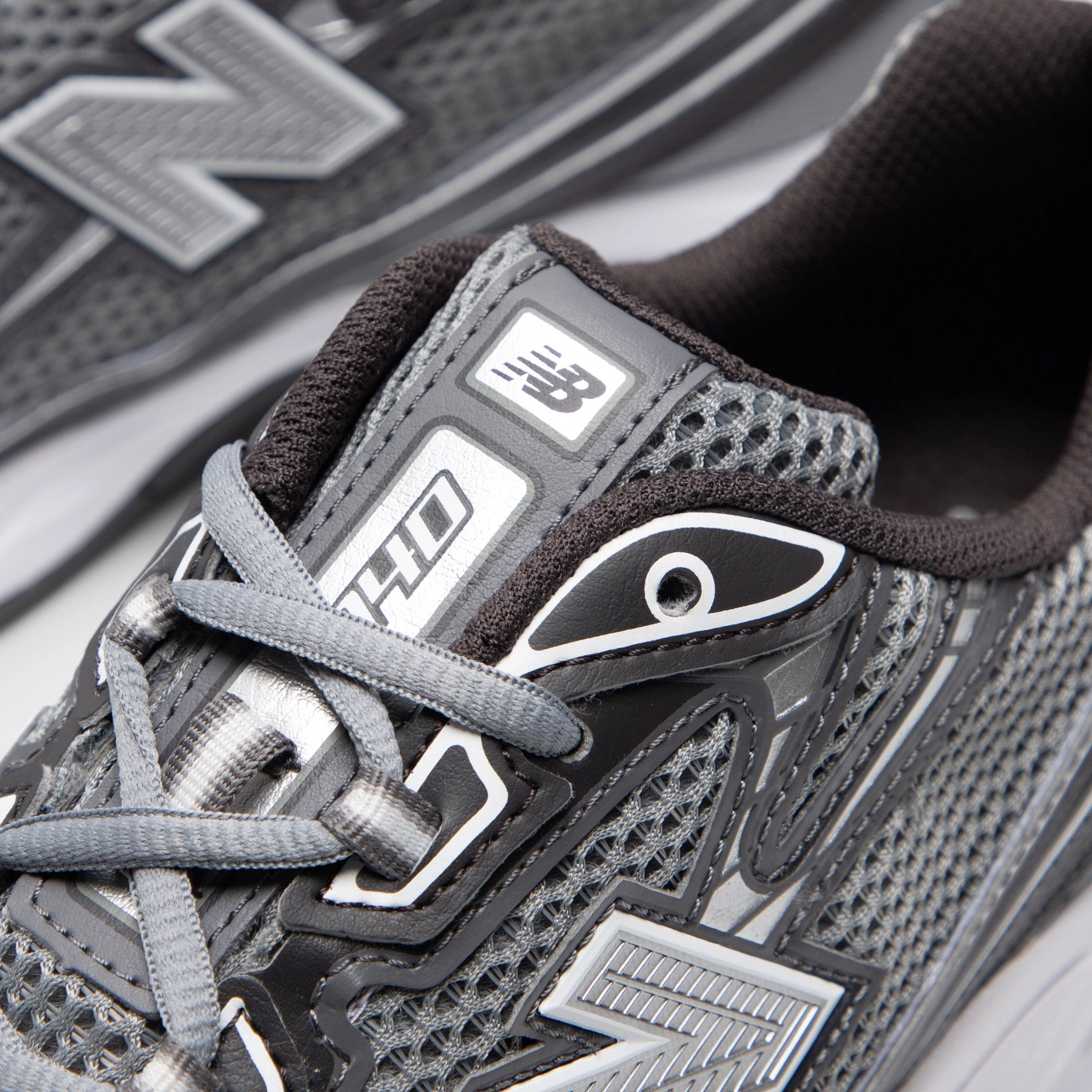 New Balance 740 Slate Grey / Black Cement
