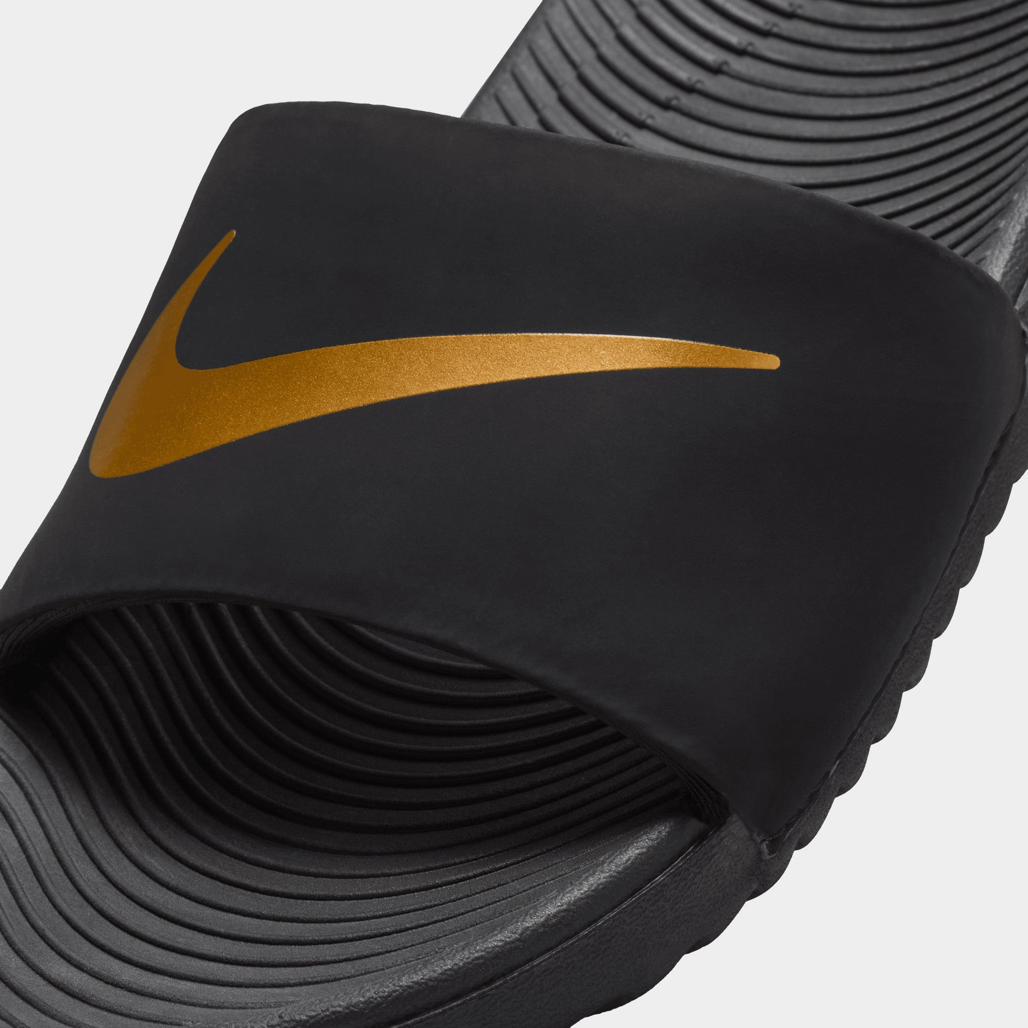 Nike Kawa Slide GS Black / Metallic Gold