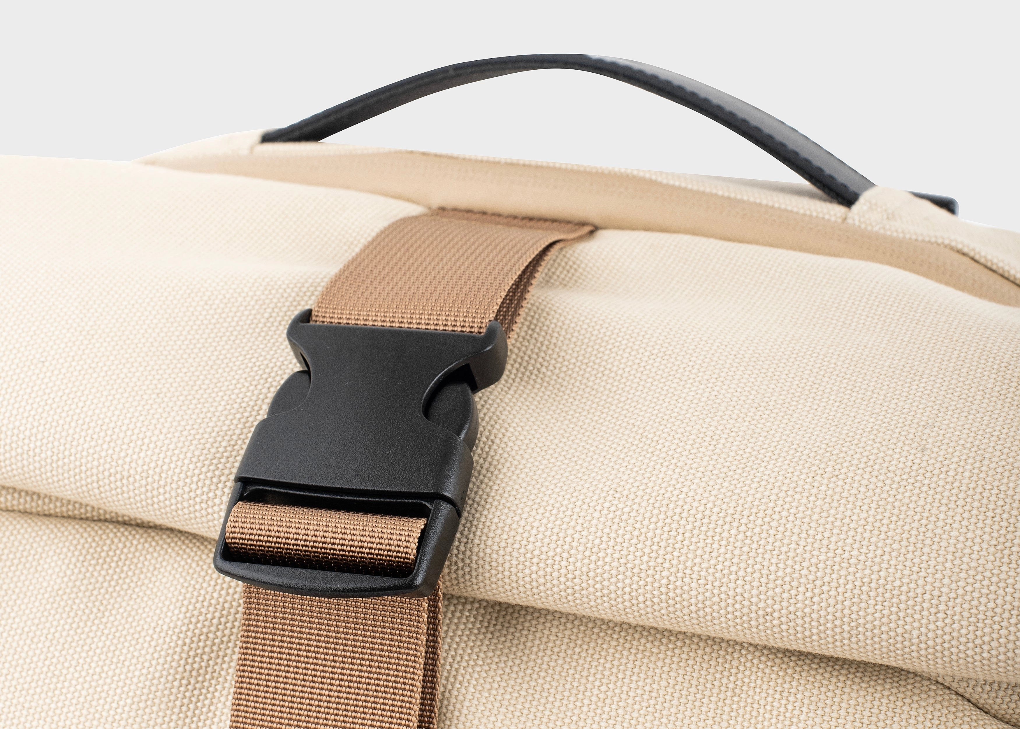 Nomad Vegan Hemp Backpack | Beige & Green