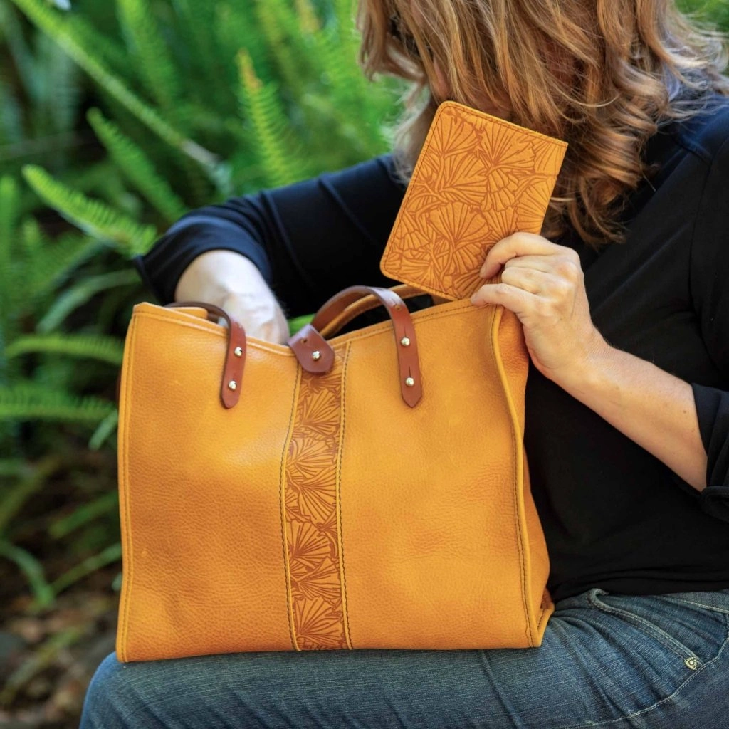 Pocket Notebook Cover, Ginkgo, Adventure