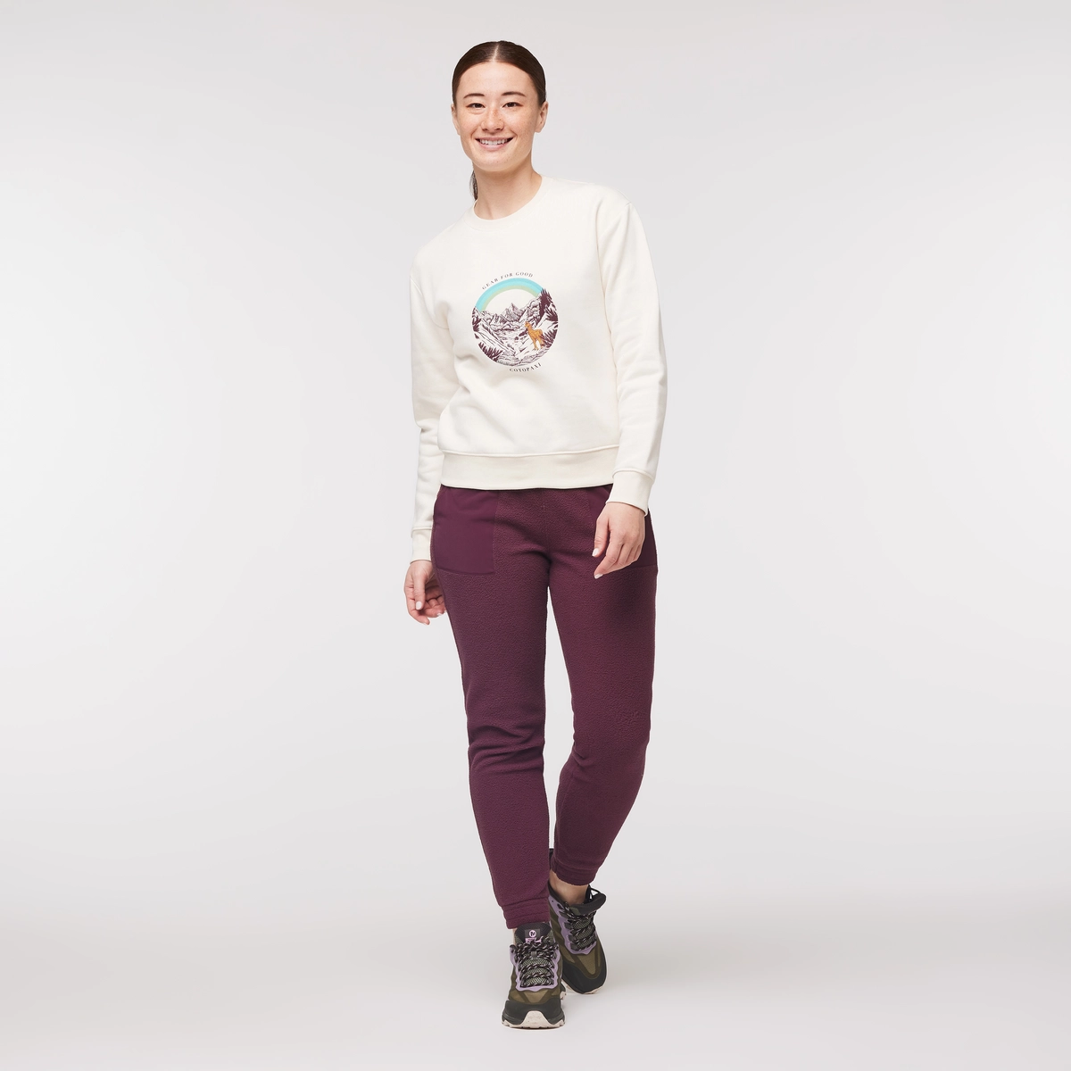 Traveling Llama Crew Sweatshirt - Women's