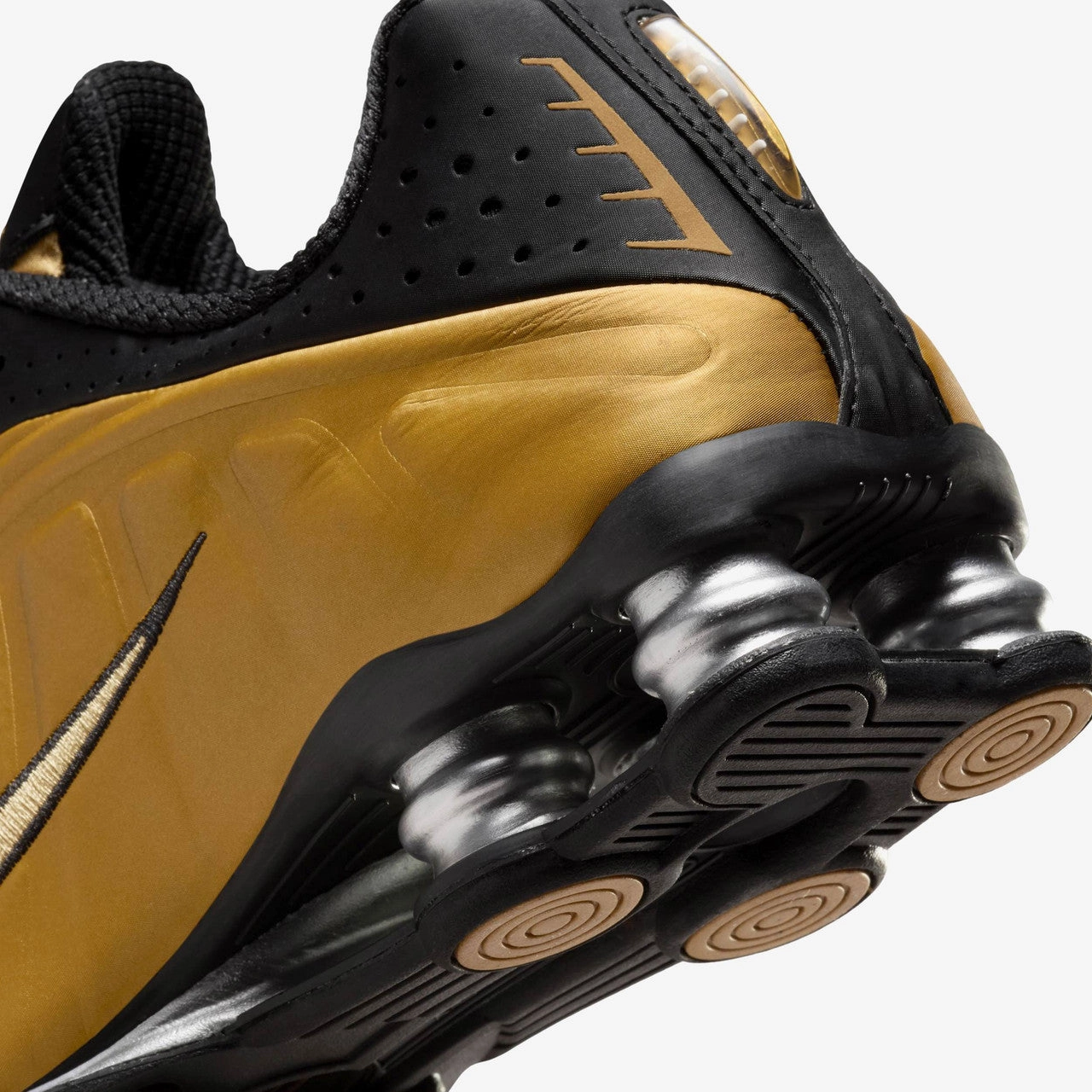 Wmns Shox R4